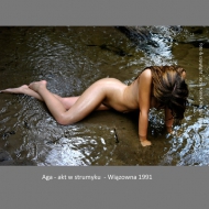 Aga - nude in the river - Wiazowna 2002